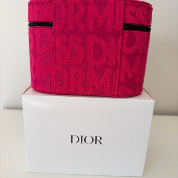 Dior Fuchsia Travel Pouch - Picture 3 of 9